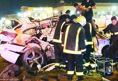 بالصور وفاة 5 أشقاء من عائلة واحدة بحادث مروري في الرياض