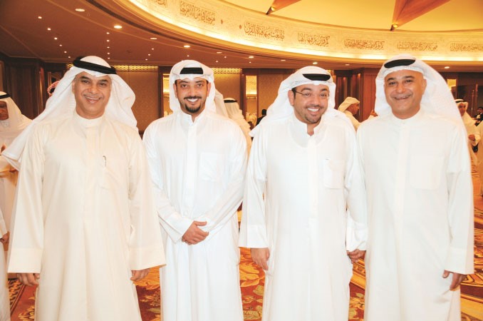 داود الكندري والزميل يوسف خالد المرزوق ومرزوق خالد المرزوق واحمد الكندري