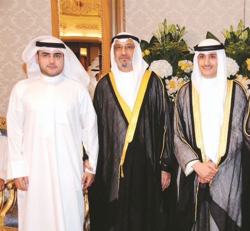 دعبدالكريم الكندري مهنئا