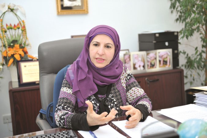 د مينا معرفي﻿