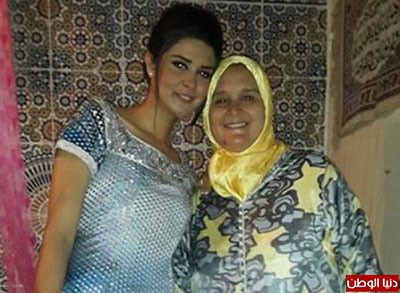 "سلمى رشيد" تنشر صورة لوالدتها .. وتدعو لها بالمغفرة والرحمة .. شاهد