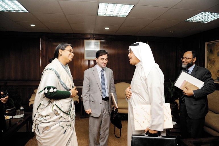 وزيرة خارجية بنغلاديش دديبو موني﻿خلاللقاء وفد الانباء