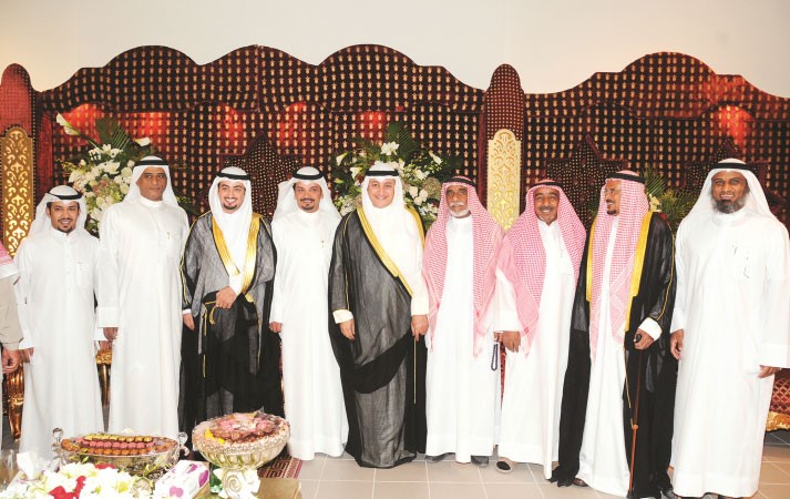 لقطة تذكارية مع المعرس﻿
