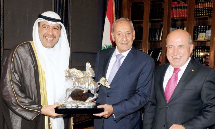 الفهد يقدم هدية تذكارية لرئيس مجلس النواب نبيه بري ﻿