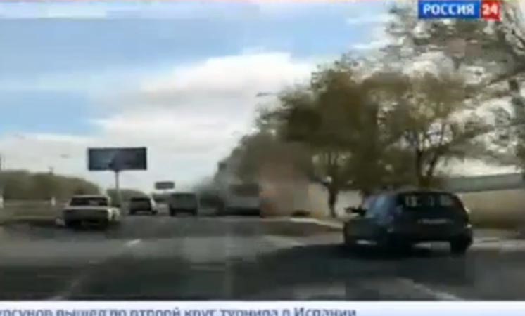 فيديو يظهر انتحارية روسية تفجر نفسها بحافلة مدرسية