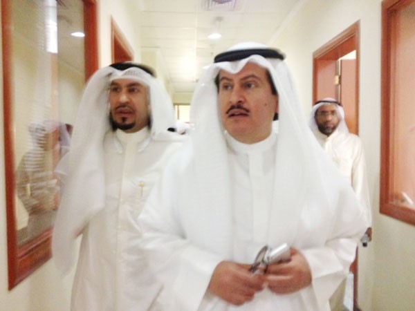 وخلال جولته في الادارة﻿