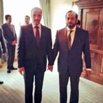 رئيس مجلس الامة مرزوق الغانم مع الرئيس الفخري لاتحاد سفراء الطفولة العرب عبدالعزيز السبيعي﻿