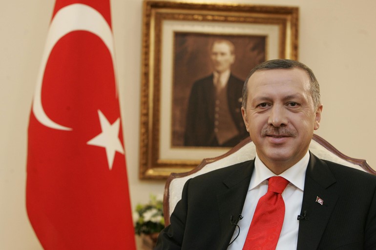 أردوغان يدعو المالكي لزيارة تركيا