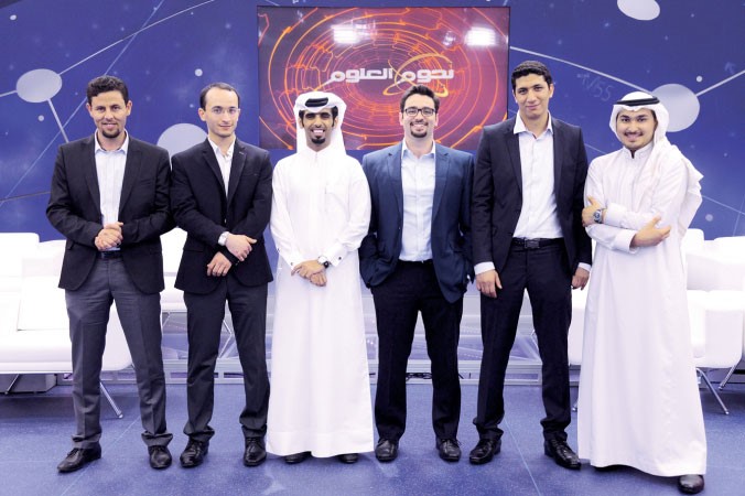 عدد من المشتركين في البرنامج﻿