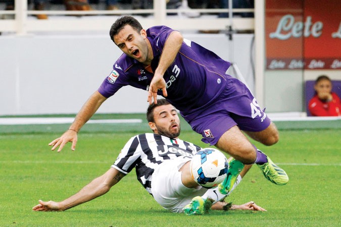 جيوسيبي روسينجم فيورنتينا الورقة الرابحة للتسجيلرويترز