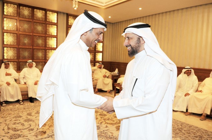 عبداللطيف العميري مباركا للخالد	قاسم باشا﻿