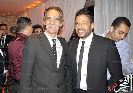 بالصور.. حماقي يغني لـ حسن واسيل في حفل زفافهما 