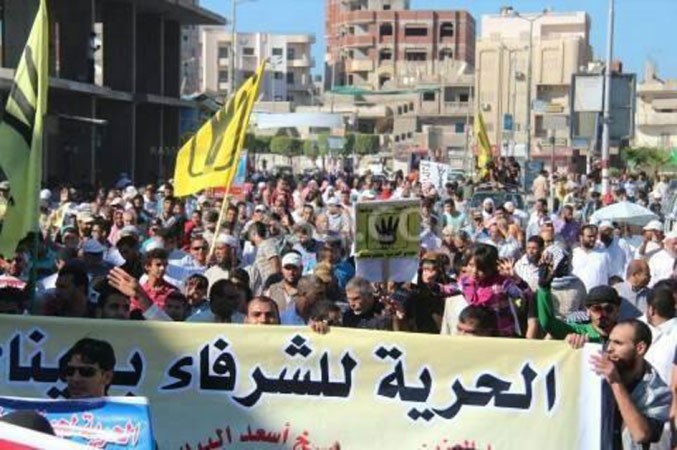 صورة من مواقع التواصل الاجتماعي للتظاهرات في العريش في جمعة صمود السويس طريقنا الى القدس امس