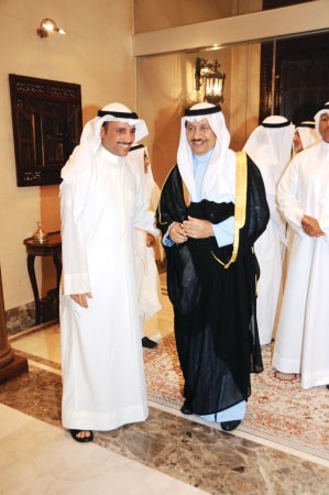 رئيسا السلطتين مرزوق الغانم وسمو الشيخ جابر المبارك خلال حفل العشاء امسهاني الشمري﻿