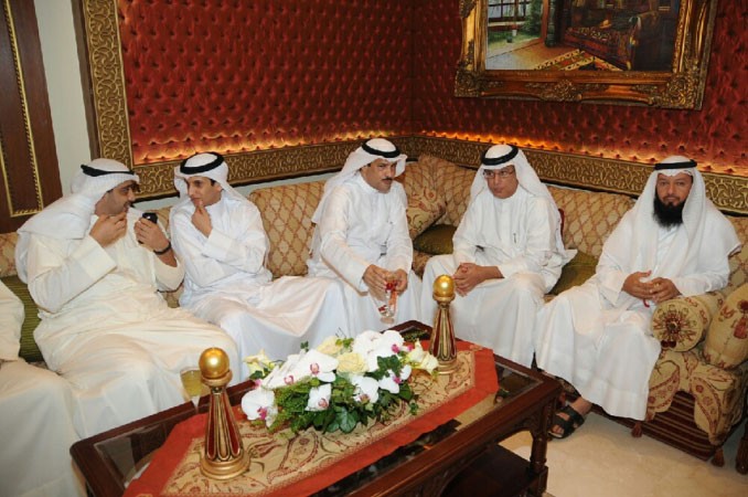 الشيخ محمد العبدالله ومنصور الظفيري وعبدالله العدواني ومبارك الحريص واحمد بن مطيع