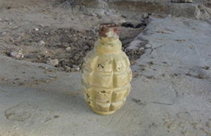 إصابة أفراد شرطة في البحرين بقنبلة محلية الصنع
