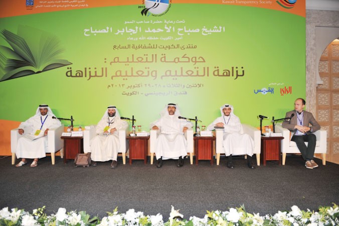  دعيسى الانصاري ومتعب العتيبي ودجاسم المطوع وسيرجيج مورافجوف واحمد السميط هاني عبدالله