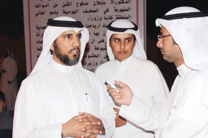 حسين قويعان مشاركا في الاعتصام