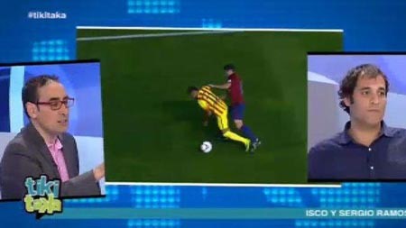 بالفيديو..لاعبون برشلونيون هددوا "حكماً": إن خسرنا.. فضحناك