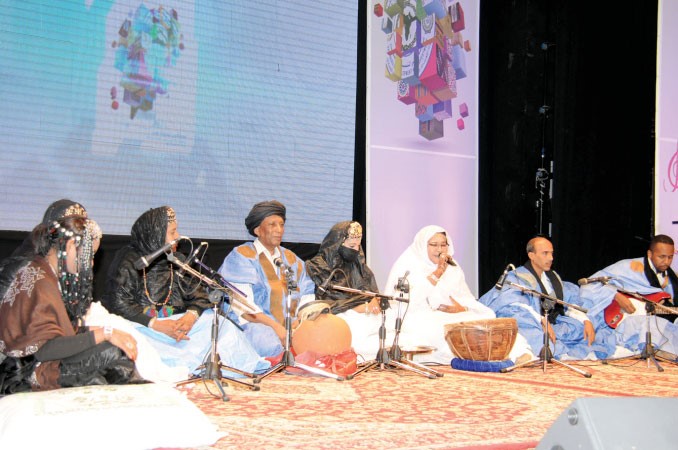 جانب من فقرات الفرقة ﻿