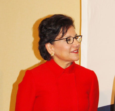 وزيرة التجارة 