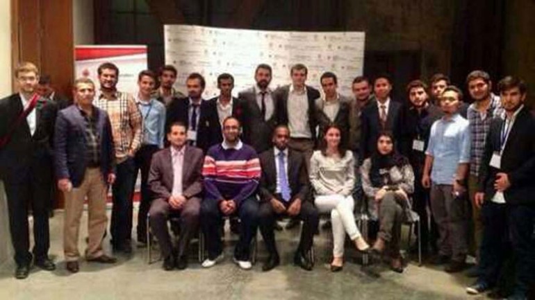 صورة جماعية للوفود المشاركة