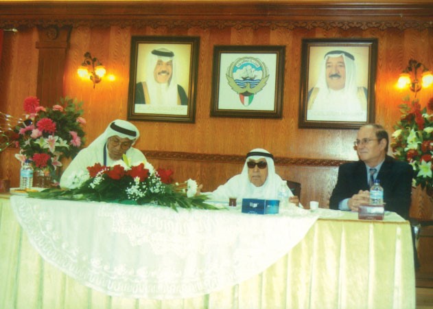 عبدالرحمن المزروعي مترئسا الاجتماع