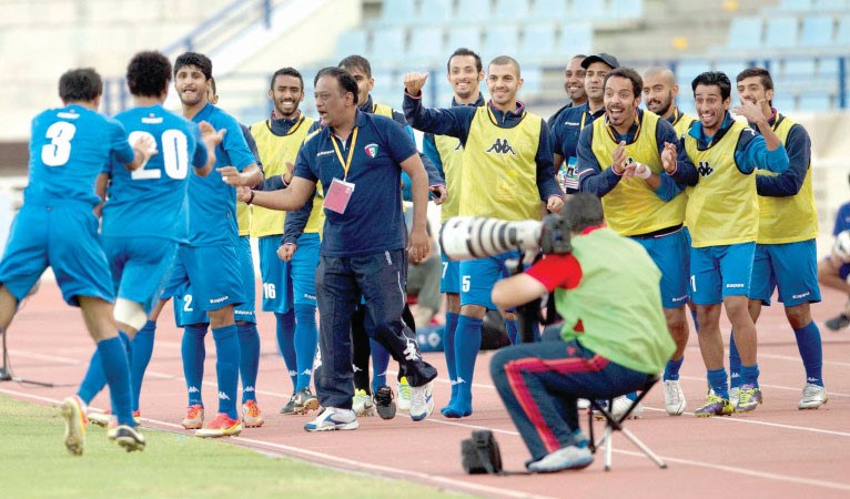 نجوم المنتخب الوطني يستعدون اليوم لمواجهة لبنان وتايلند الازرقكوم