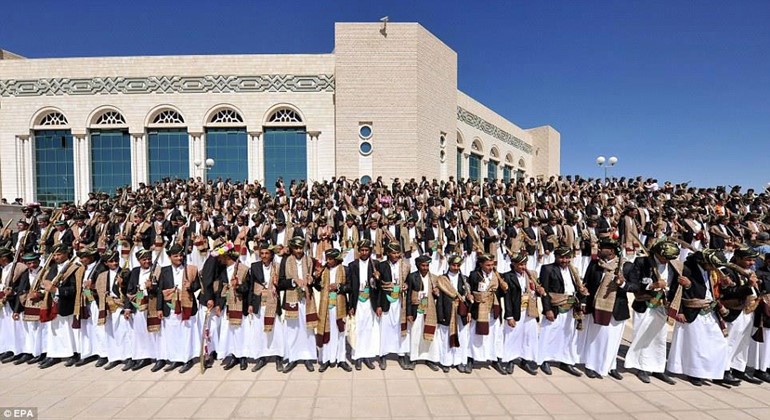 بالصور.. اليمن يدخل موسوعة غينيس بأكبر عُرس جماعي في العالم