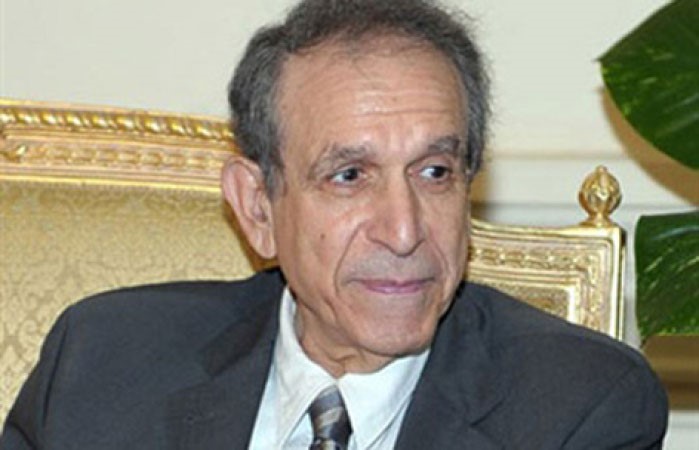  حسام عيسى