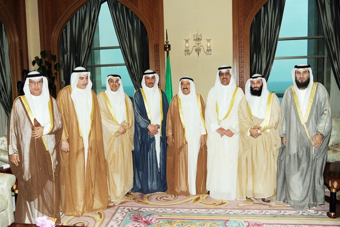 صاحب السمو امير البلاد الشيخ صباح الاحمد مستقبلا رئيس مجلس الامة مرزوق الغانم ونائبه مبارك الخرينج وامين السر يعقوب الصانع والنواب سعود الحريجي وفيصل الشايع ومبارك الحريص والامين العام علام الكندري