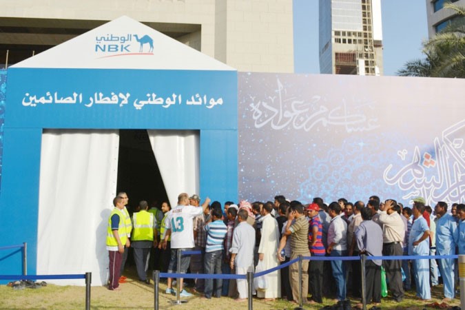 خلال استقبال الصائمين في شهر رمضان﻿