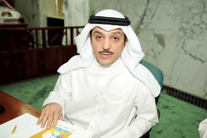 نايف السور
