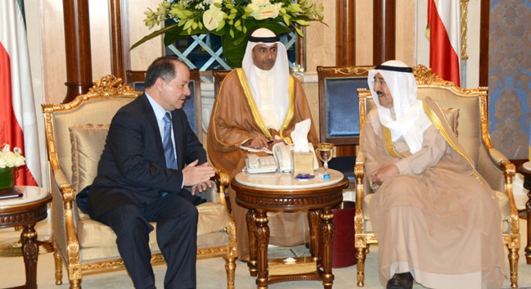 صاحب السمو الامير الشيخ صباح الاحمد مستقبلا مسعود بارزاني 