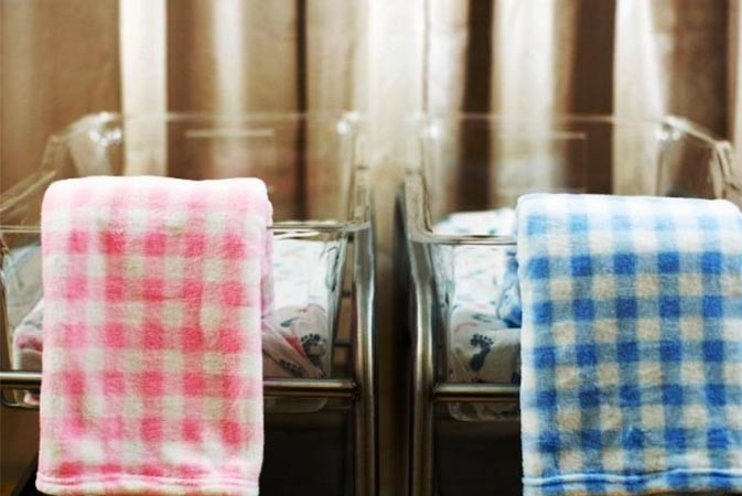 ألمانيا أول دولة تسمح بتسجيل المواليد بوصفهم «جنس ثالث»!