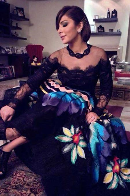 بالصور.. أصالة أم شيرين عبد الوهاب، إختاري الأجمل في فستان نيكولا جبران