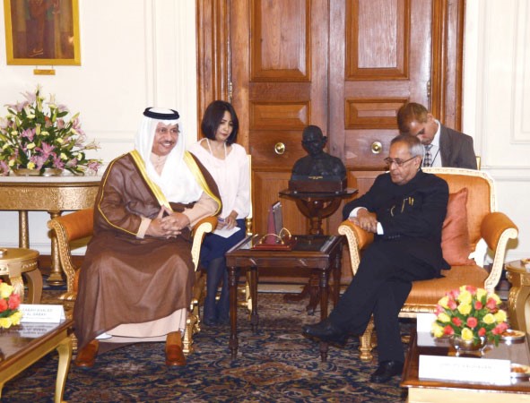 الرئيس الهندي براناب موخرجي خلال استقباله سمو رئيس الوزراء الشيخ جابر المبارك﻿