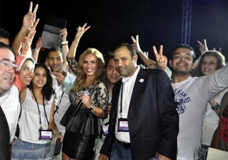 بالصور.. أول ظهور لها بعد إنجاب طفلتها ..نيكول سابا رشيقة في أول حفلاتها لهذا الموسم