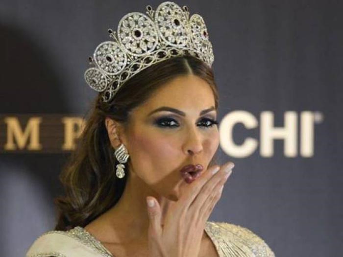 بالفيديو والصور.. فنزويلية ملكة جمال الكون وجميلة الجميلات