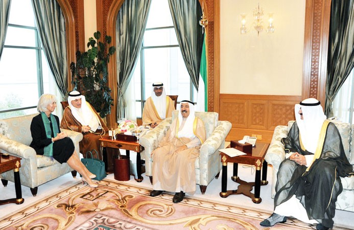 صاحب السمو الامير الشيخ صباح الاحمد مستقبلا د كريستين لاجارد وبحضور الشيخ سالم العبد العزيز﻿