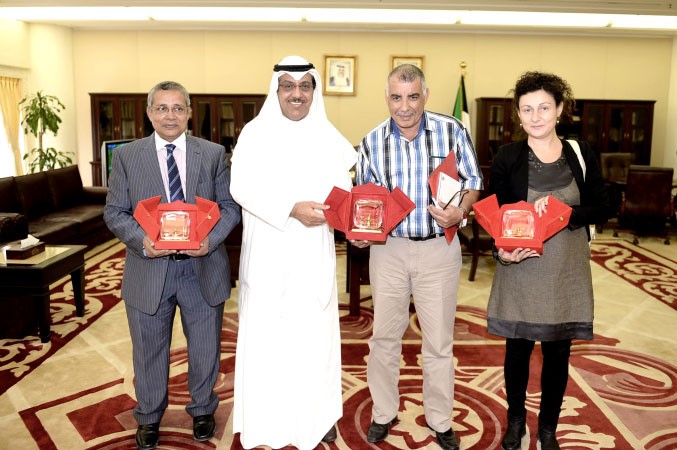 نائب رئيس مجلس الامة مبارك الخرينج خلال استقباله وفد حقوق الانسان﻿