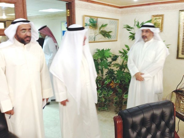 عبد المحسن المطيري خلال الجولة ﻿