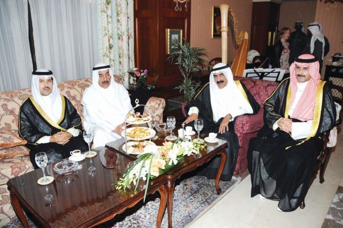 الشيخ مبارك الدعيج والشيخ مبارك الفيصل والشيخ صباح ناصر المحمد﻿