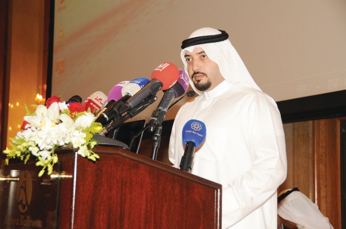 مرزوق خالد المرزوق ملقيا كلمته