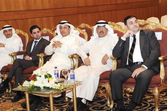 الزملاء عدنان الراشد وفريد سلوم وبدر الحماد