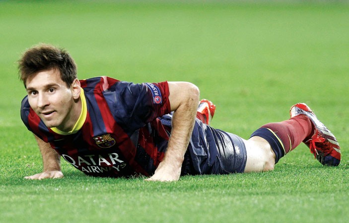 برشلونة ينفي تدهور علاقة ميسي مع معدّه البدني