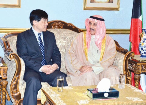 الشيخ د ابراهيم الدعيج مستقبلا نائب وزير خارجية اقليم كوانغ دونغ الصيني 