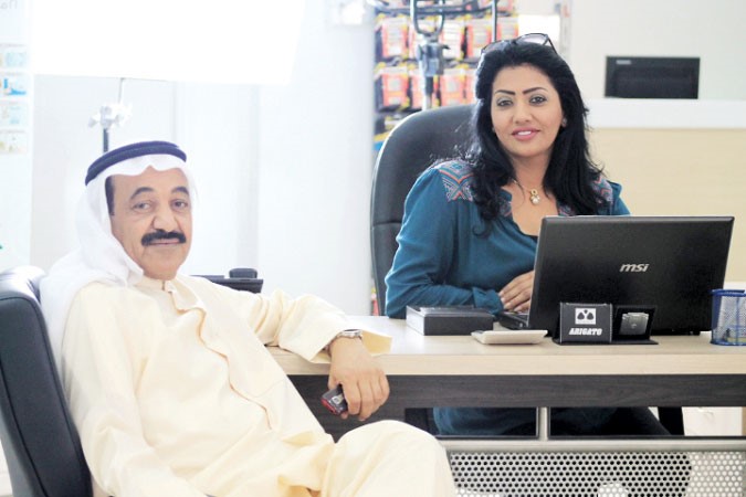  الفنان القدير عبدالامام عبدالله وفاطمة الحوسني في العمر لحظة
