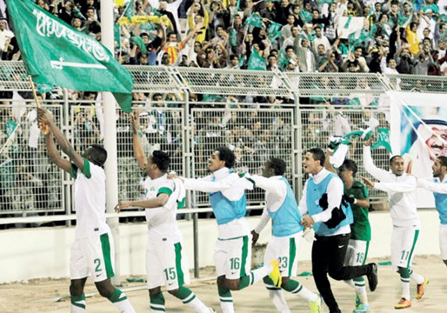 لاعبو منتخب السعودية ياملون في اسعاد جماهيرهم اليوم