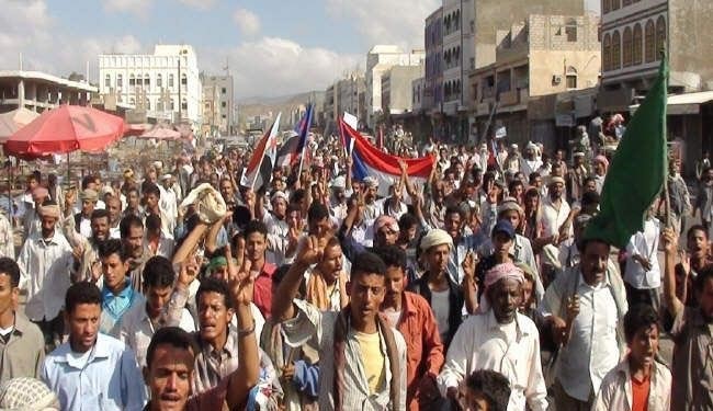 اليمن: تظاهر الآلاف في عدن تنديداً بـ «أعمال قمع للأمن والجيش»